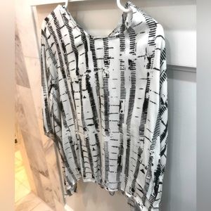 Fifteen twenty black and white blouse.